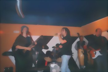 Raster live at Feedback, Novembre 2001